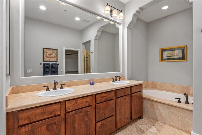 Building Photo - 20704 N 90th Pl