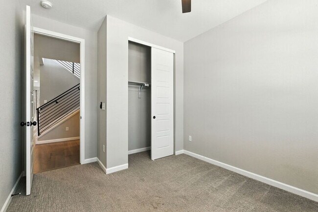 Building Photo - 9191 Rio Lado St