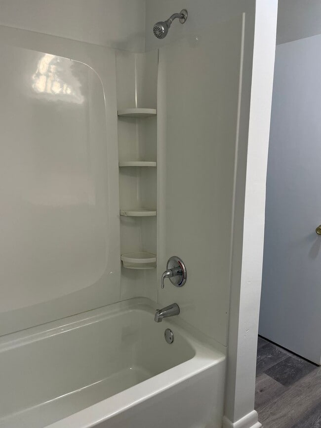 Building Photo - 6491 Carefree Ln