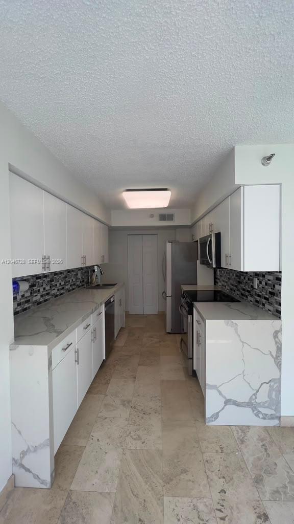 Building Photo - 3530 Mystic Pointe Dr