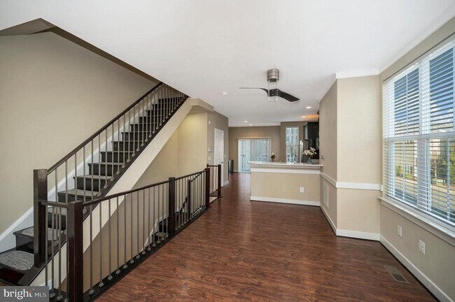 Building Photo - 100 Nestor's Pl