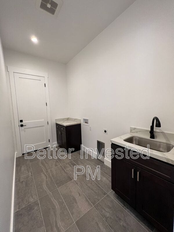 Building Photo - 4579 Lambert Dr