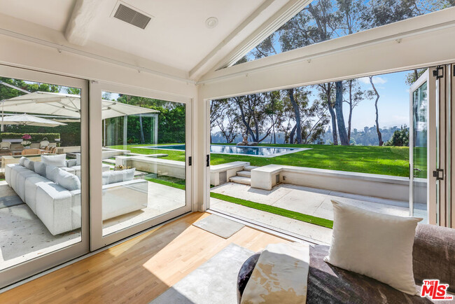Building Photo - 797 Amalfi Dr