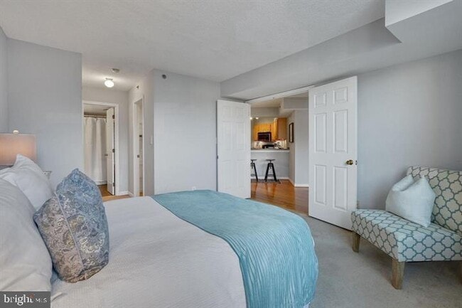 Building Photo - 1200 Braddock Pl