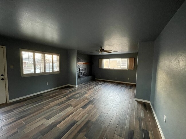 Building Photo - 9517 Mcintosh Dr