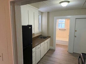 Building Photo - 141 Orange St