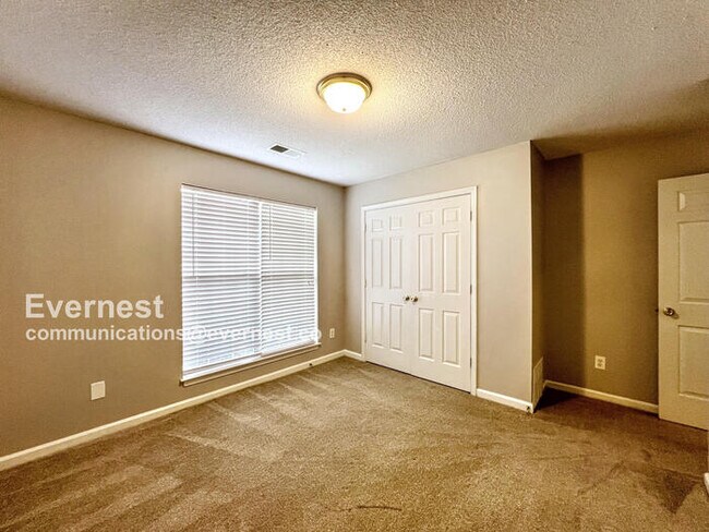 Building Photo - 2722 Misty Bay Dr