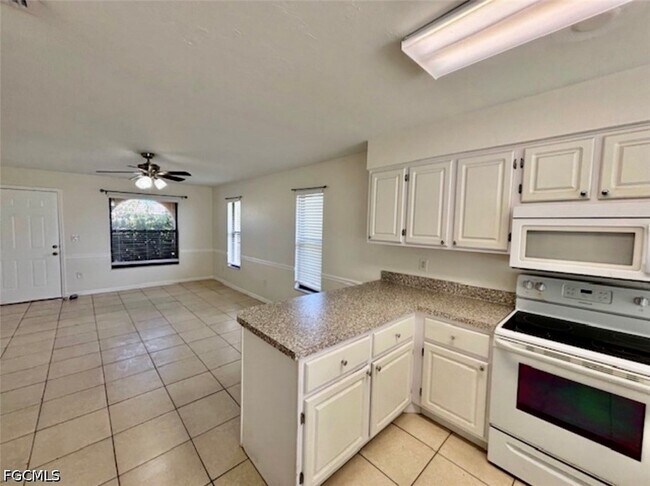 Building Photo - 1804 SW 21st Ln