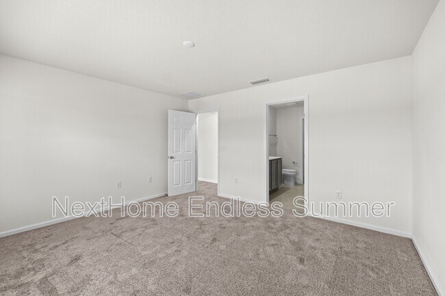 Building Photo - 11117 Buckner Ln