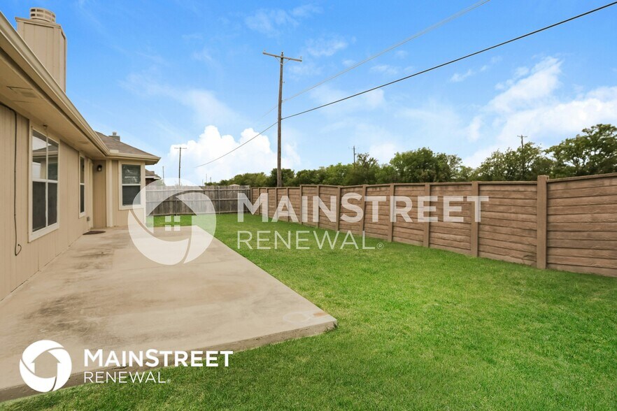 Building Photo - 517 Bretts Way