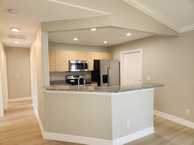 Building Photo - 827 NE 23rd Terrace