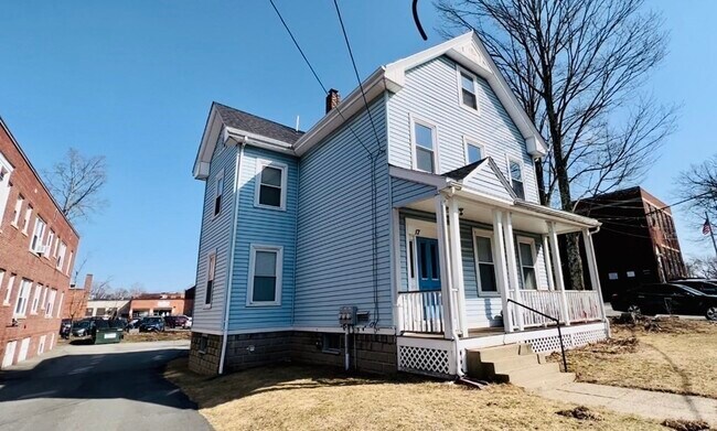 Building Photo - 17 Sanborn St