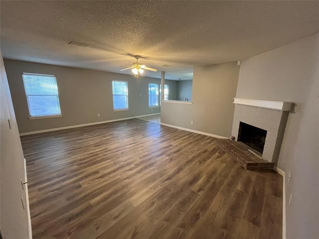 Building Photo - 2712 Lazy Oak Dr