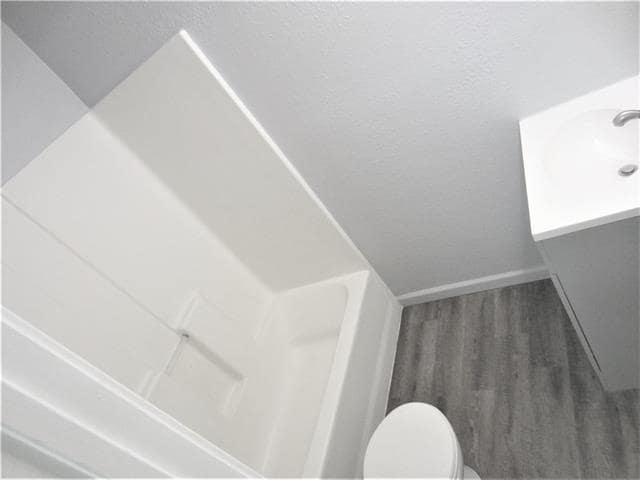 Building Photo - 501 Mounts Ave