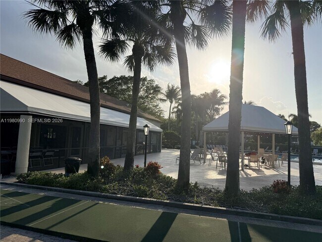 Building Photo - 3310 Perimeter Dr