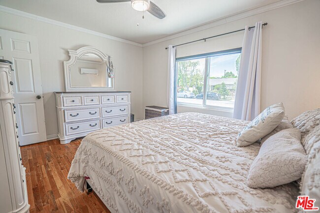 Building Photo - 7044 Garden Grove Ave