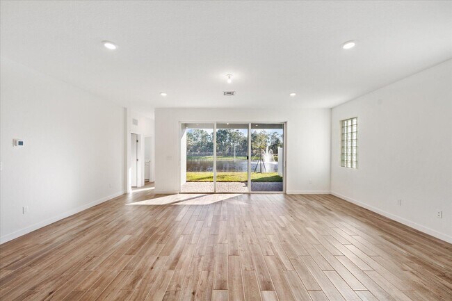 Building Photo - 18478 Claybrook St