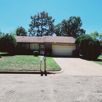 Building Photo - House in the Arbor Oaks Subdivision