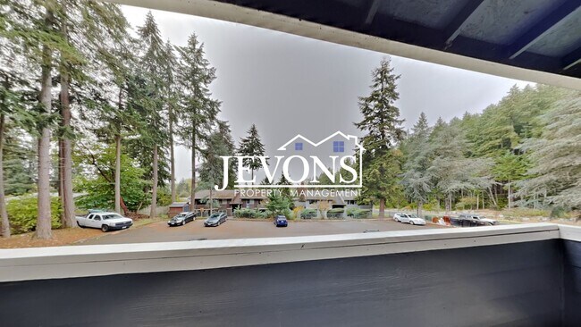 Building Photo - 2076 E 56th St