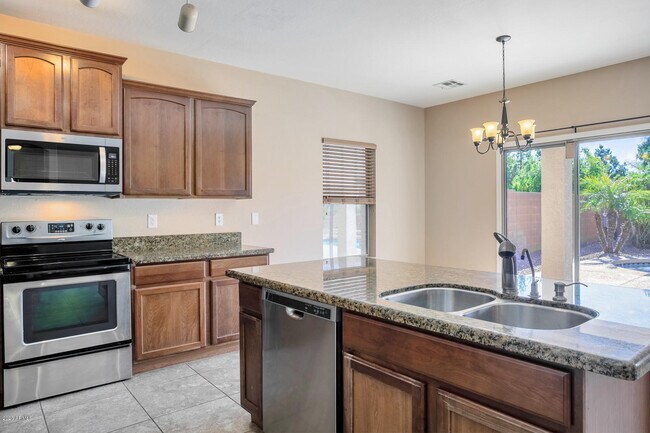 Building Photo - 401 S 166th Dr