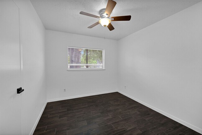 Building Photo - 24102 Pepperrell Pl St