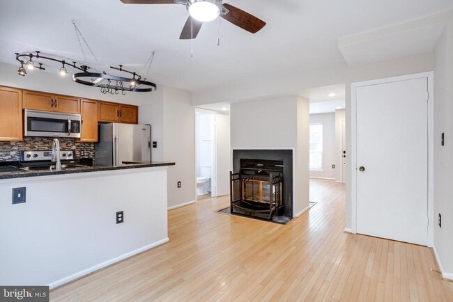 Building Photo - 5728 Evergreen Knoll Ct