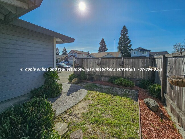 Building Photo - 127 Melva Ct
