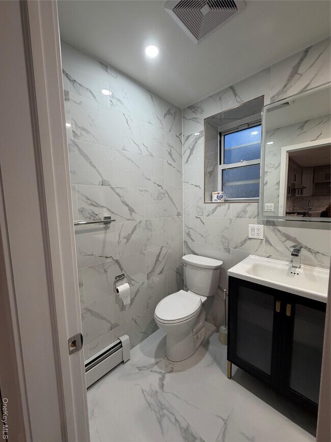 Building Photo - 609 Ovington Ave