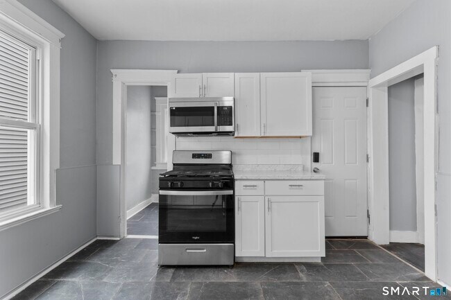 Building Photo - 78 Shelton Ave