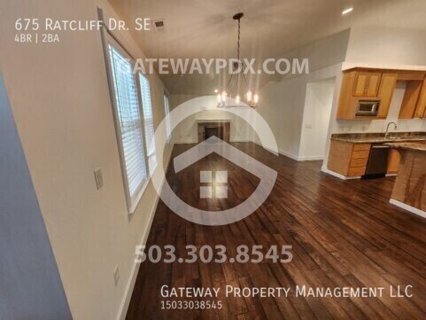 Building Photo - 675 Ratcliff Dr SE