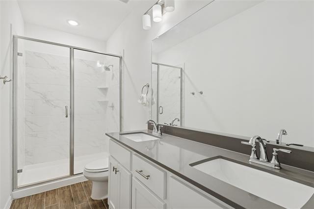 Building Photo - 4703 Kindred St