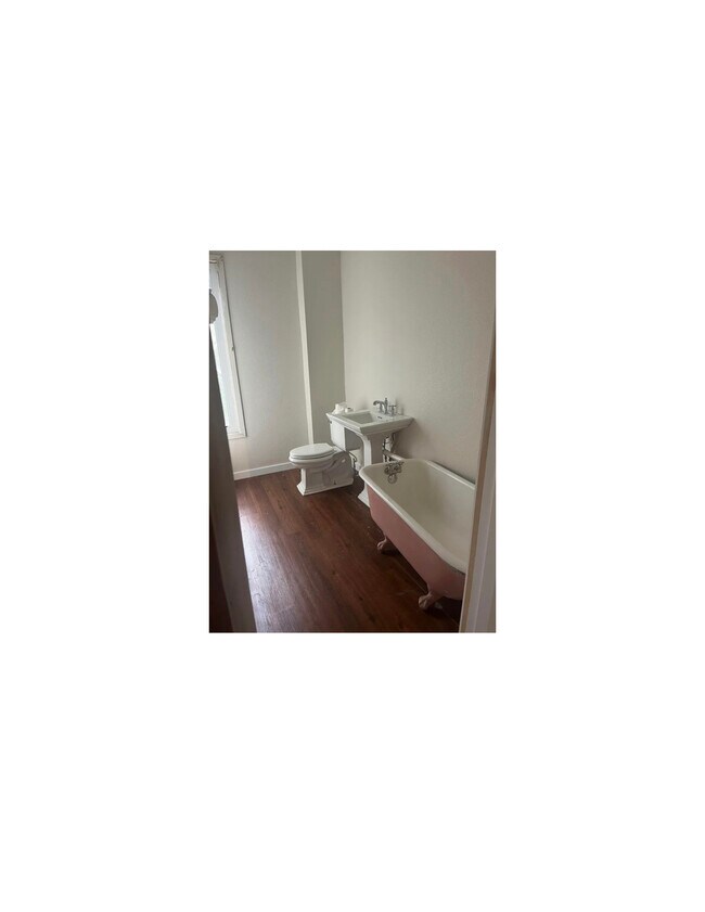 Bathroom with tub only - 2255 Jackson St