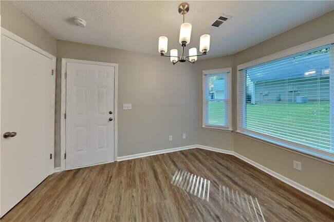 Building Photo - 3883 Nowlin Rd
