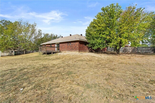 Building Photo - 180 County Rd 4933