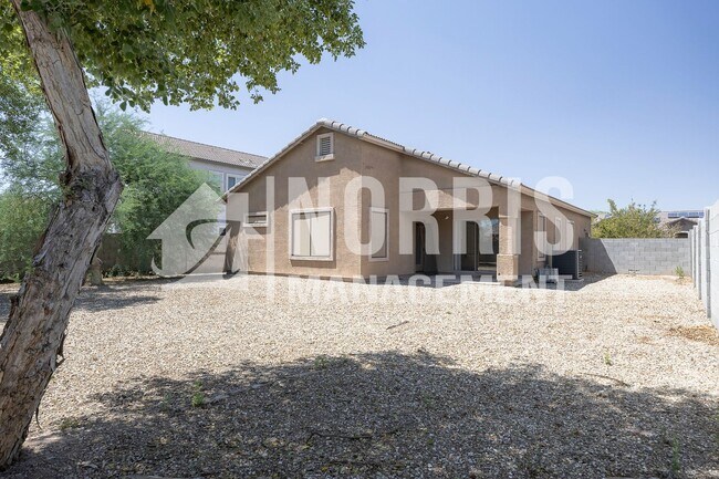 Building Photo - Great Home, Location and Move-In Ready!