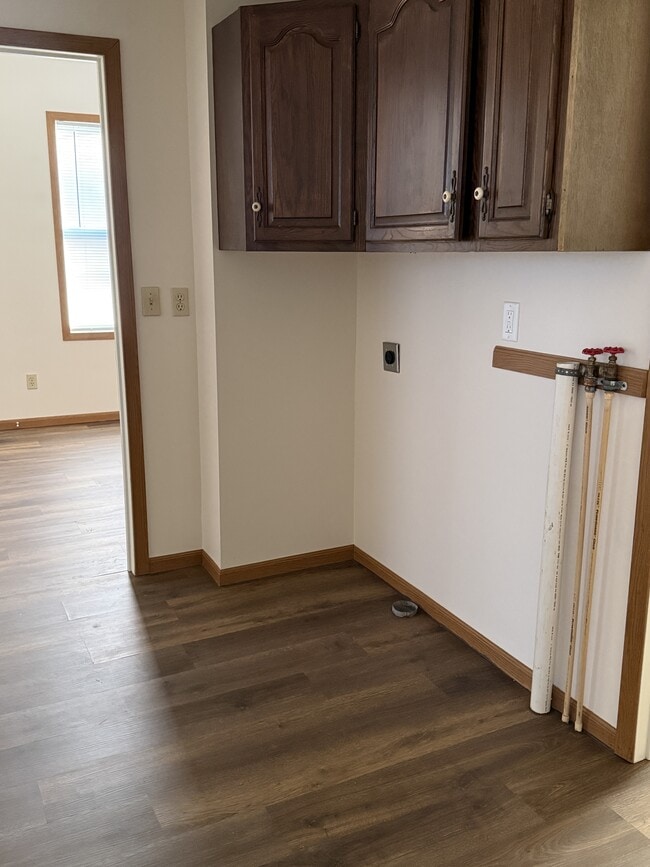 Building Photo - 310 N Goethe Ave