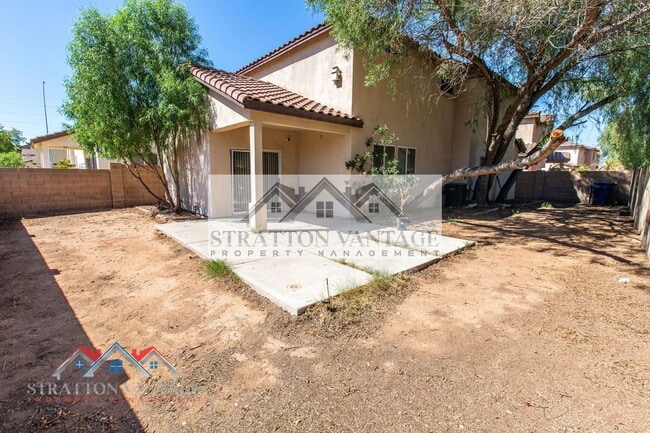 Building Photo - 2185 N Mosley Dr