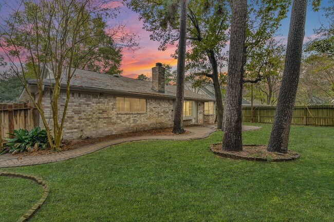 Building Photo - 9718 John Bank Dr