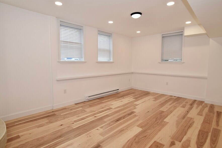 Building Photo - 63 Longwood Ave