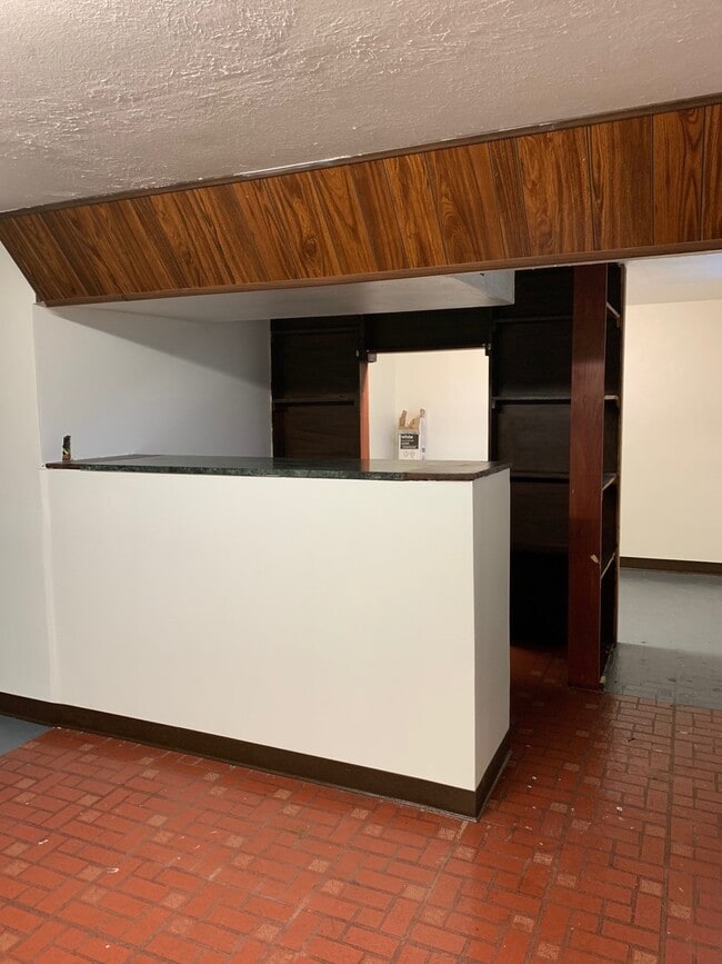 Building Photo - 311 Ventura Dr