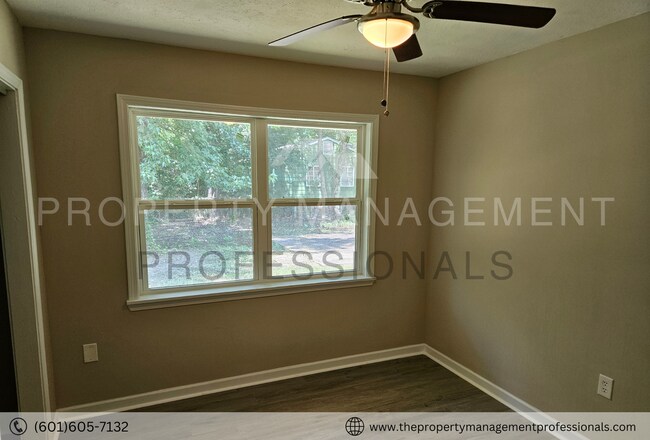 Building Photo - Plenty of space to roam and call home!