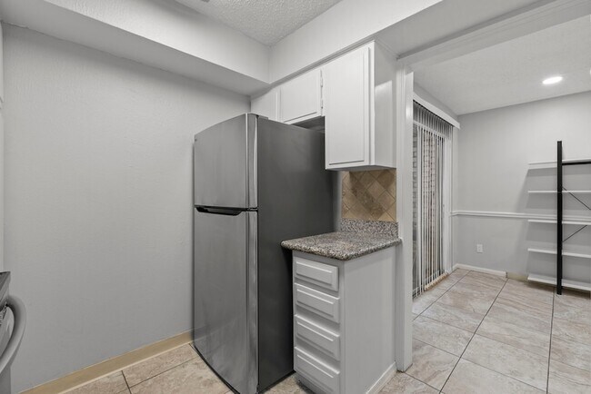 Building Photo - 7900 Westheimer Rd