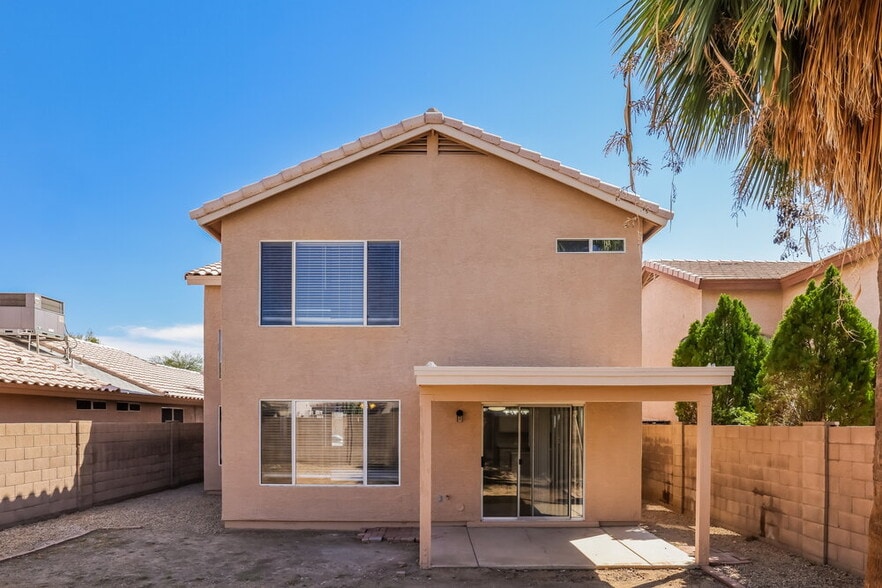 Building Photo - 4124 E Anderson Dr