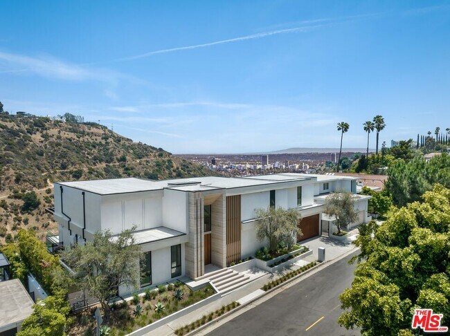 Building Photo - 2436 Jupiter Dr
