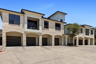 Building Photo - 7701 Rialto Blvd
