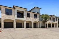 Building Photo - 7701 Rialto Blvd