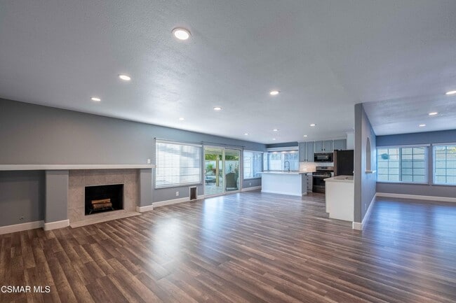 Building Photo - 2291 N Marter Ct