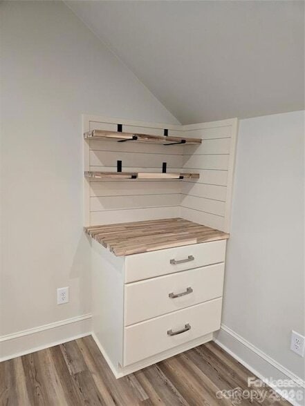 Building Photo - 105 A Kluttz St