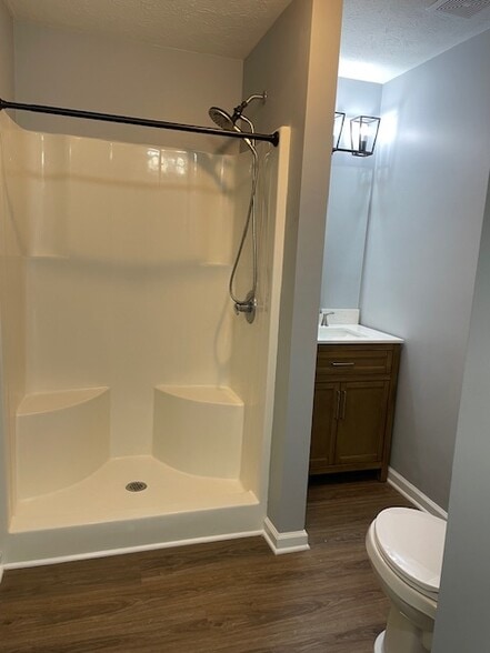 Master-Brand new vanity, toilet and towel hardware and vanity light - 147 Longview Dr