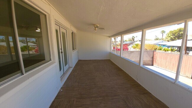 Building Photo - Fully Remodeled Home in North Phoenix – Mo...